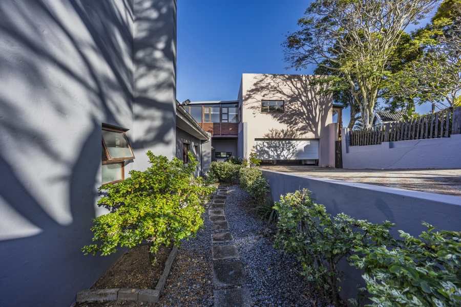 4 Bedroom Property for Sale in Beacon Bay Eastern Cape